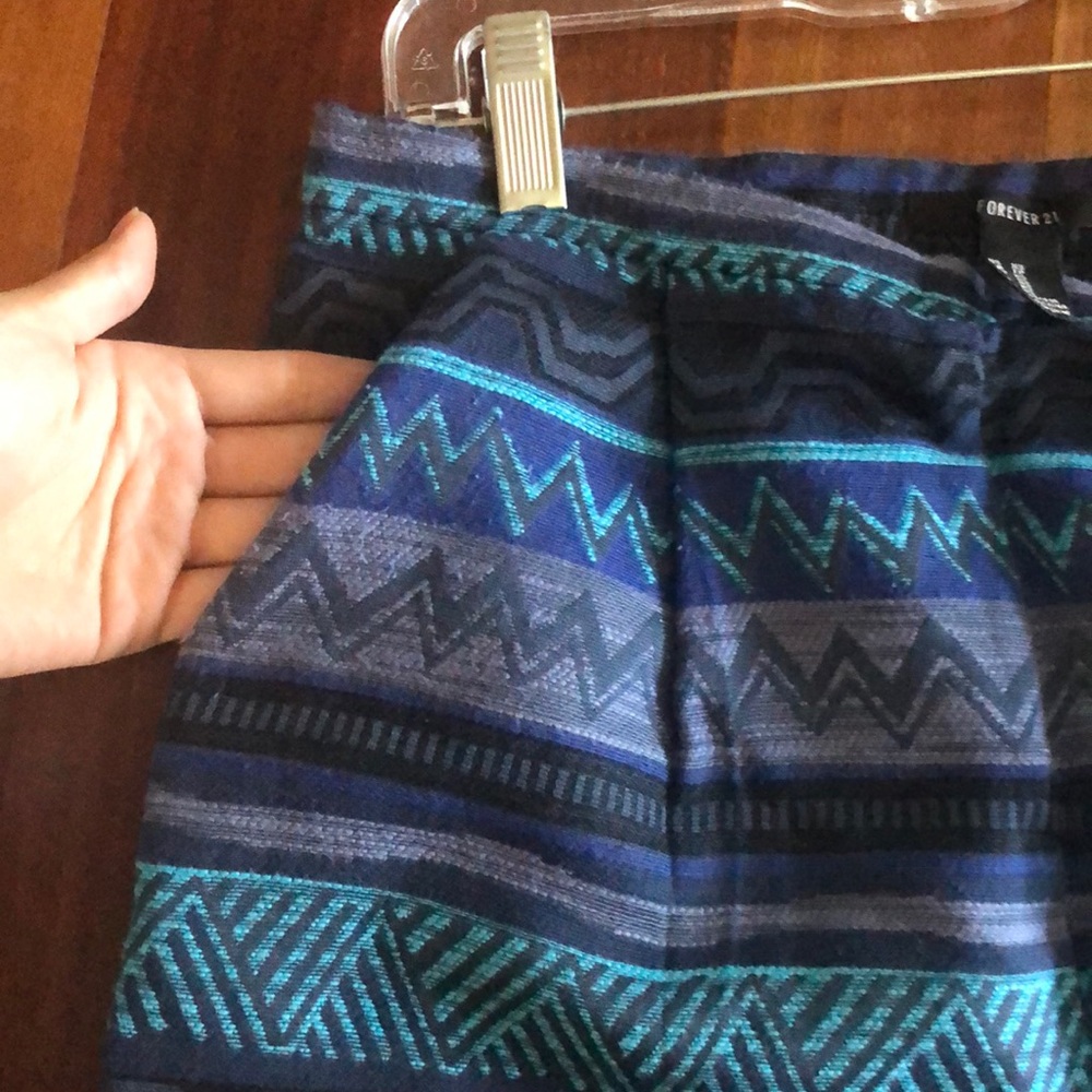 Patterned shorts - Picture 3 of 3